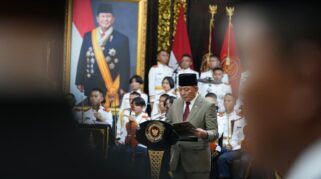 Pemotongan Gaji Menteri dan DPR