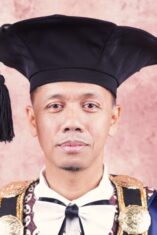 Wakil Rektor UNY Siswanto