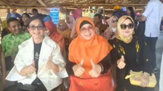Tenun Khas Donggala